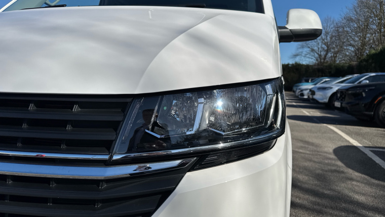 Volkswagen Transporter T32 Swb Diesel 2.0 TDI 110 Highline Kombi Van
